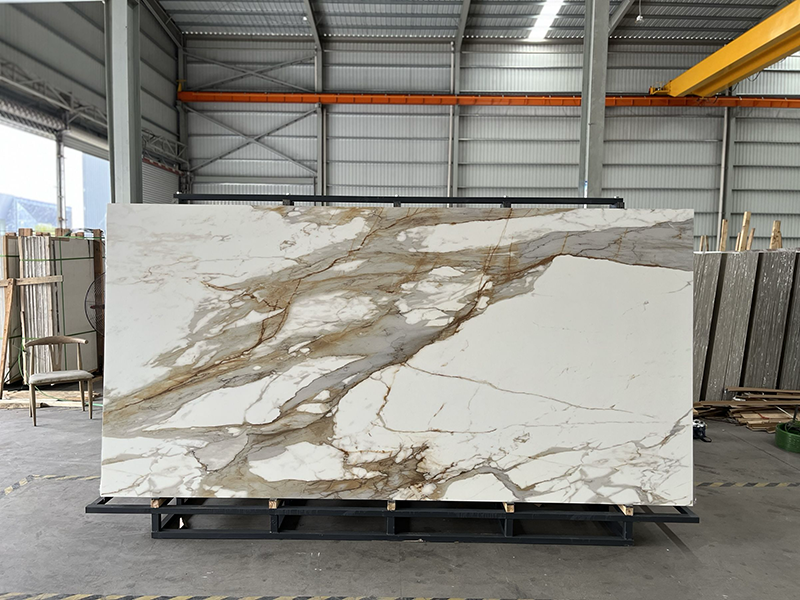 Loja de porcelana de oro Calacatta